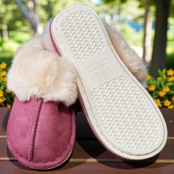 Pink House Slippers - Picture 1 of 1